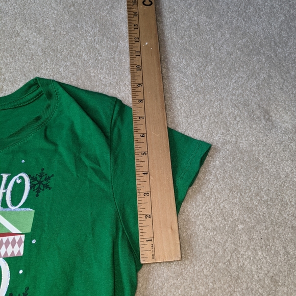 Green Ho Ho Ho Santa Clause Christmas T-shirt - Picture 3 of 11